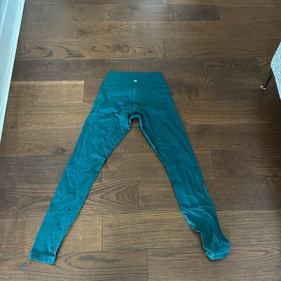 Lululemon. Women’s, align leggings. Worn once. - Picture 3 of 4